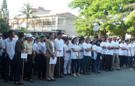 Hàng[-]ngàn[-]người[-]dân[-]Hội[-]An[-]cùng[-]tham[-]gia